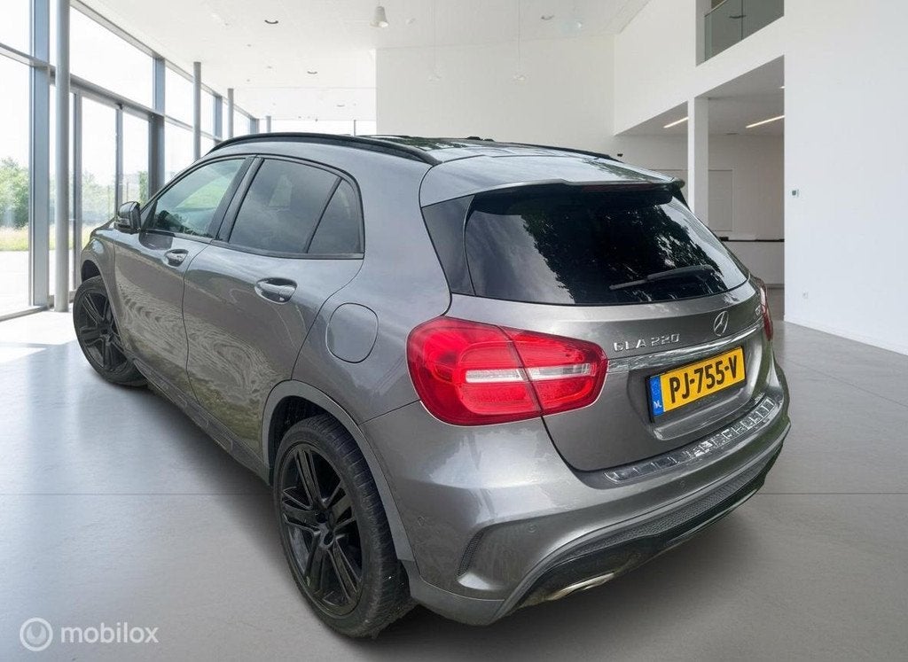 Mercedes GLA-klasse 220 CDI 4Matic AMG Camera|Pano|Xenon, Auto's, Mercedes-Benz, Automaat, Euro 6, 163 pk, Leder