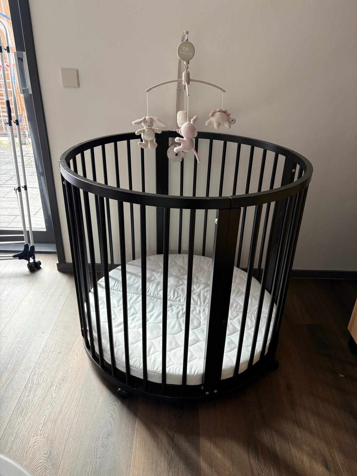 Ronde babybox, Kinderen en Baby's, Boxen, Ophalen, Zo goed als nieuw, Rond, In hoogte verstelbaar