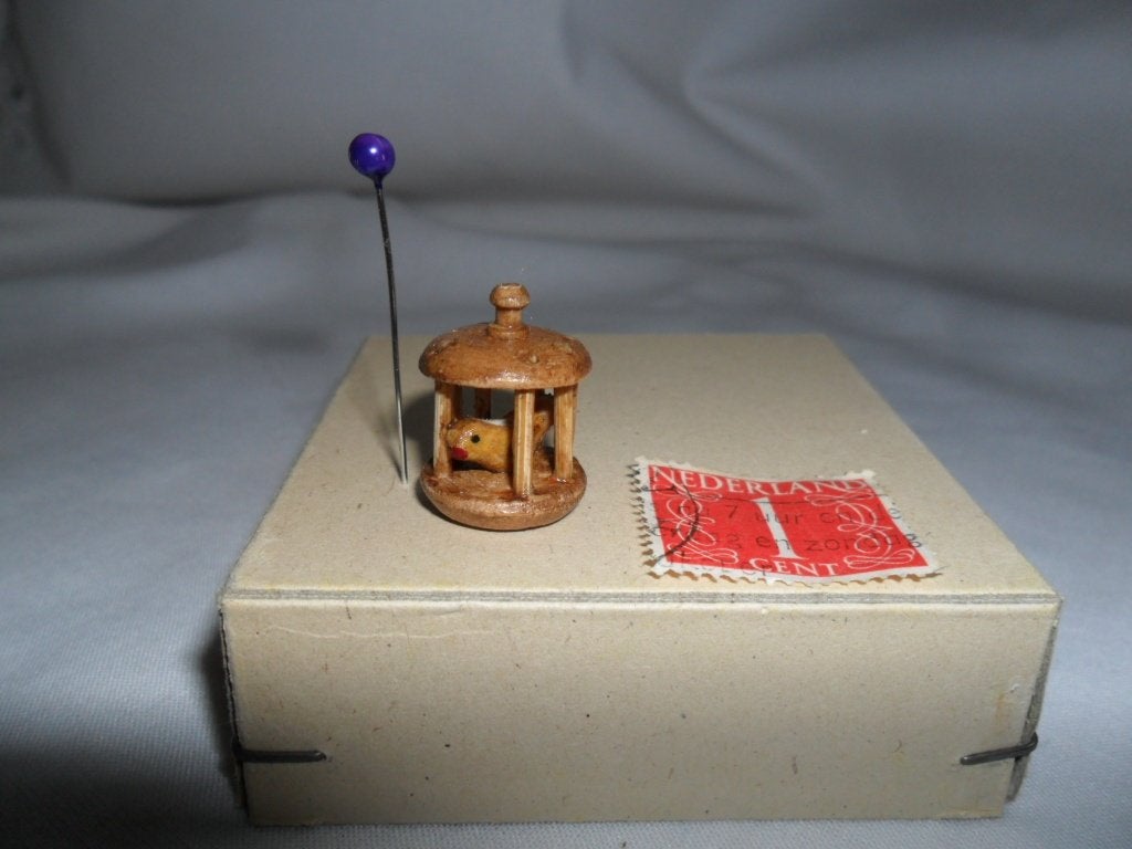 Oude houten vogelkooi miniatuur meubeltjes, Verzenden, Poppenhuis