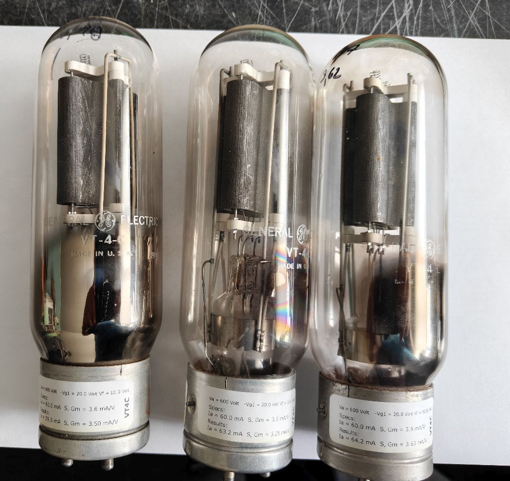 Drie VT4C triodes General Electric getest op roetest, Ophalen of Verzenden, Buis of Buizen