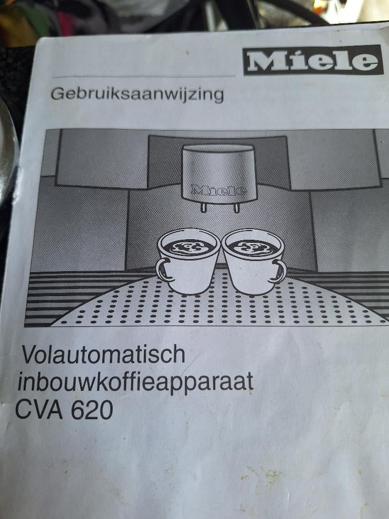 Inbouw koffiezetapparaat, Witgoed en Apparatuur, Koffiezetapparaten, 10 kopjes of meer, Ophalen, Gebruikt, Koffiemachine