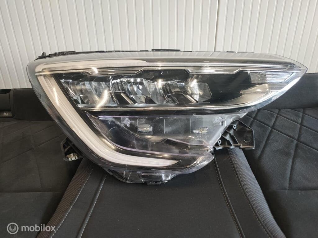 Koplamp rechts Renault Arkana 260107780R - AO2025, Auto-onderdelen, Gebruikt, Ophalen of Verzenden