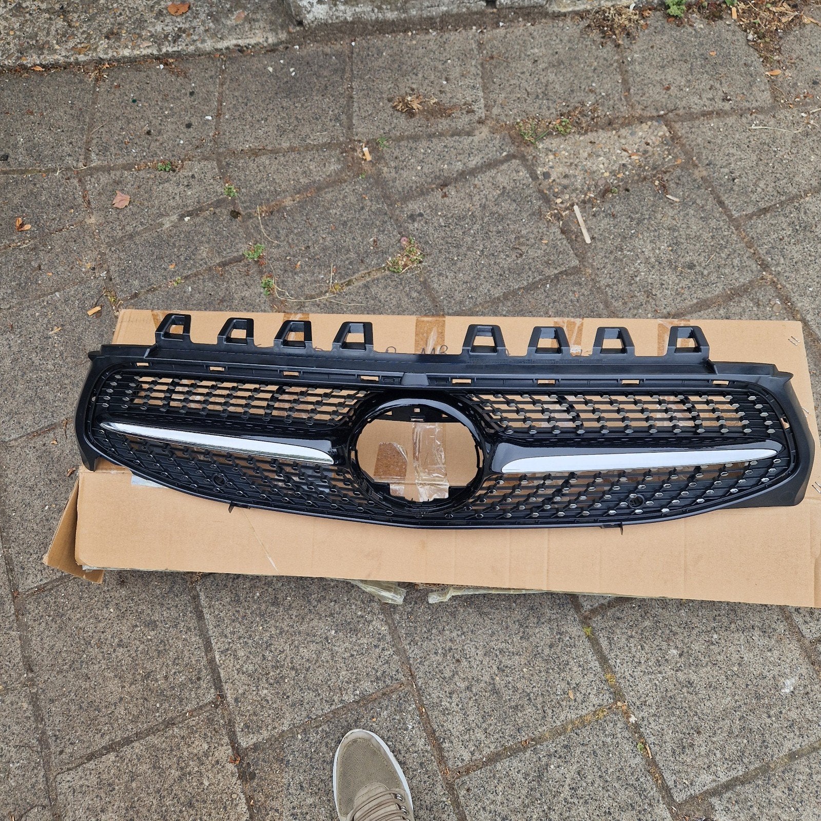 Mercedes-Benz grill, Ophalen, Nieuw, Mercedes-Benz