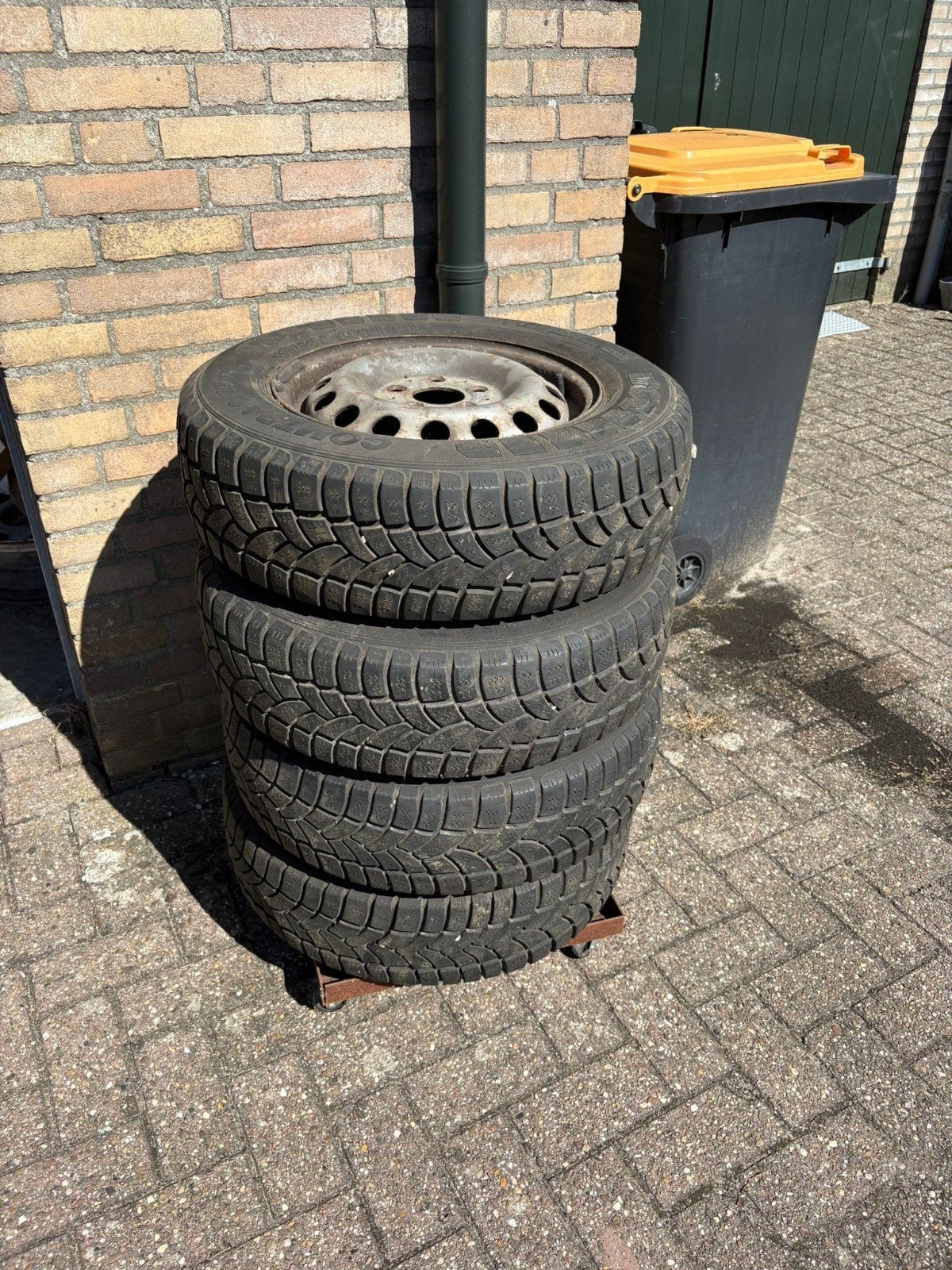 Vredestein Comtrac Winterbanden met stalen velgen 195/70 R15, Ophalen of Verzenden, Gebruikt