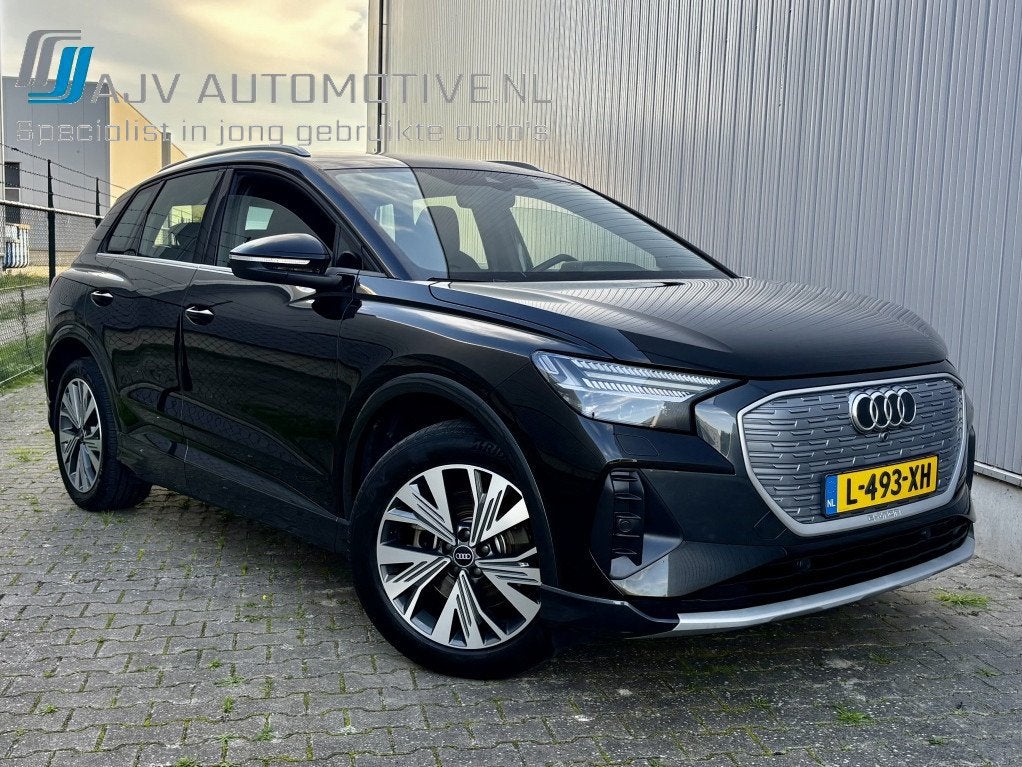 Audi Q4 e-tron 35 LAUNCH EDITION ADVANCED WARMTEPOMP 55 kWh, Auto's, Dealer onderhouden, 0 cilinders, Gebruikt, Verwarmde buitenspiegels