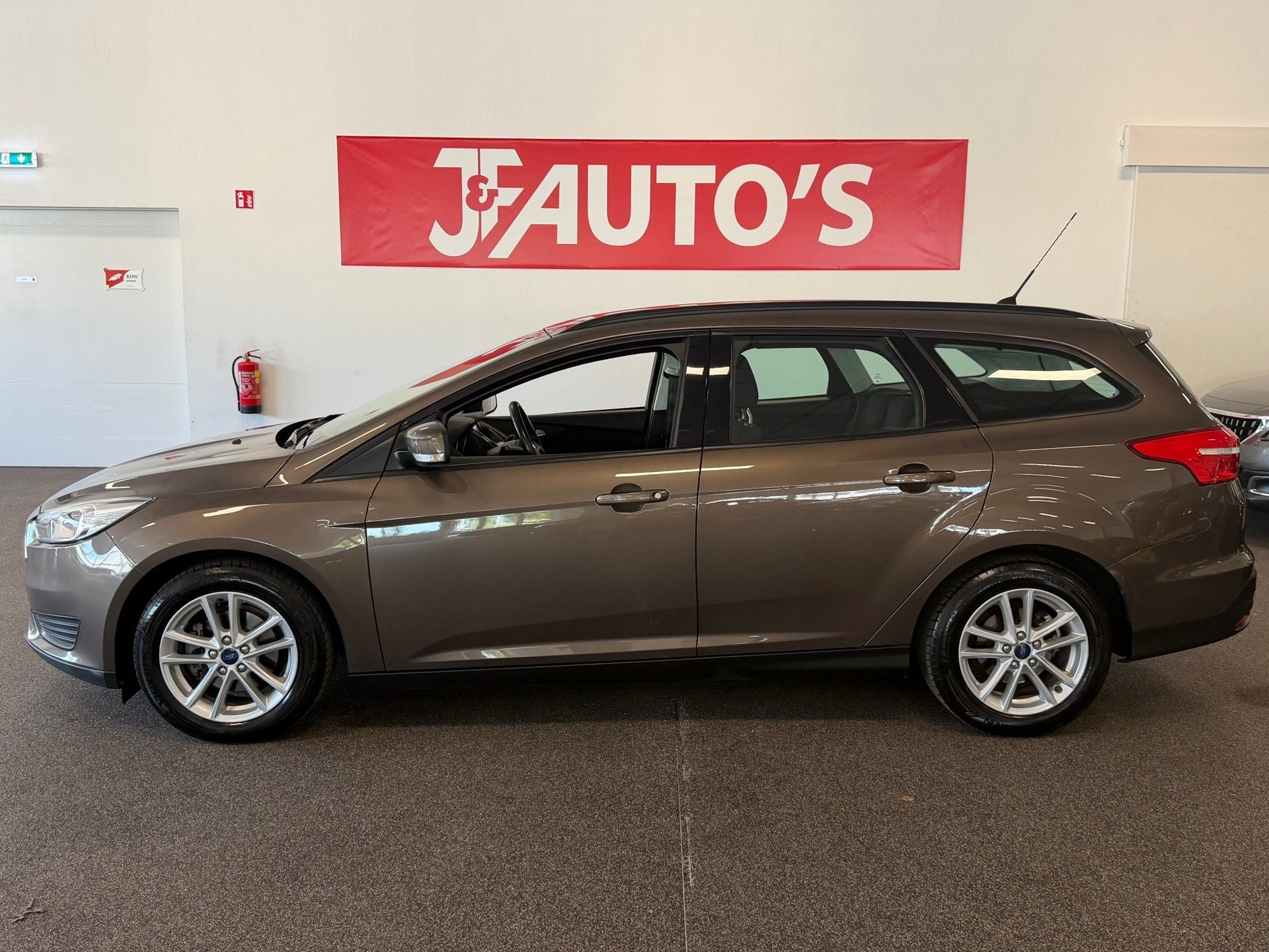 Ford Focus Wagon 1.0 NAVIGATIE|ECC AIRCO|CRUISE|PDC, Auto's, Gebruikt, Bluetooth, Origineel Nederlands, Handgeschakeld