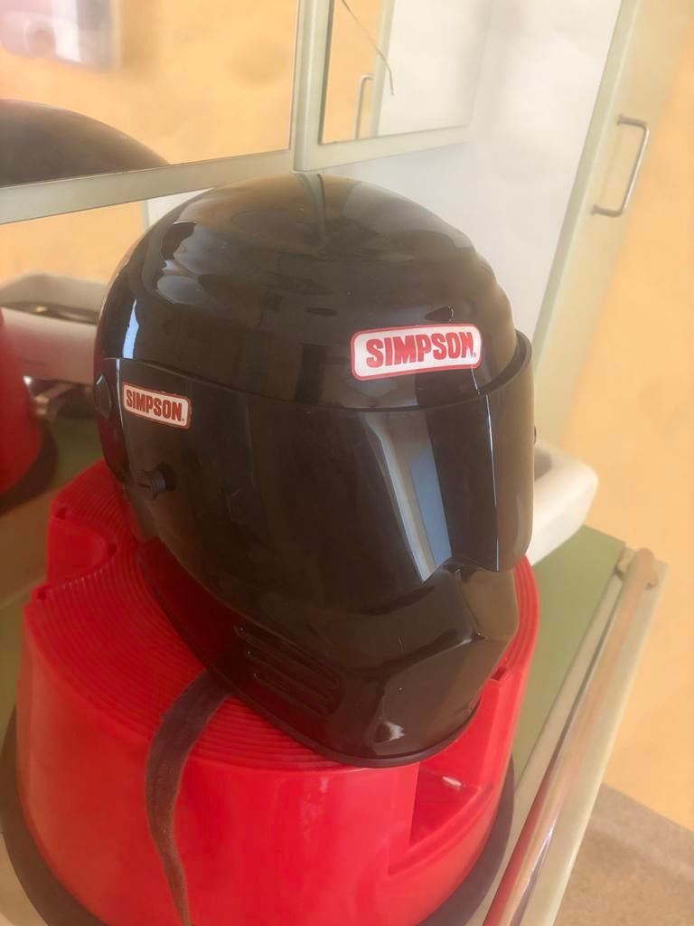 Zwarte Simpson motorhelm - Maat L/XL - Goede staat, Motoren, Overige merken, Heren, XL, Ophalen of Verzenden
