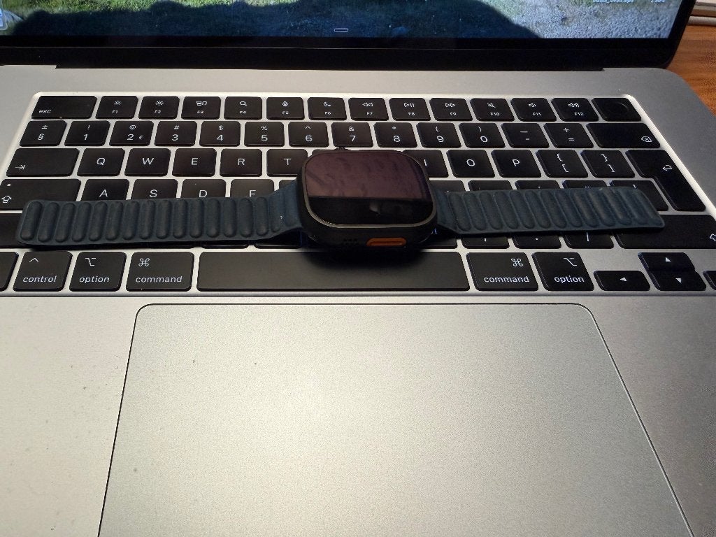 Foto 5 van Apple watch ULTRA 3 Titanium