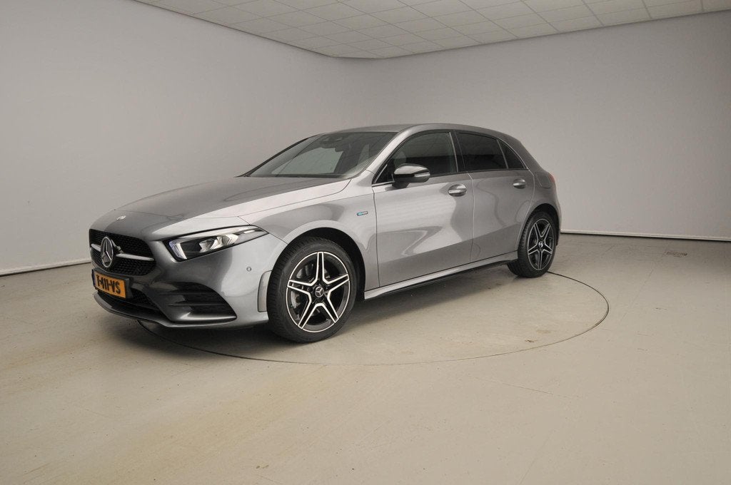 Mercedes-Benz A-klasse 250 e Business Solution AMG Limited |, Gebruikt, Euro 6, 4 cilinders, 16 kWh
