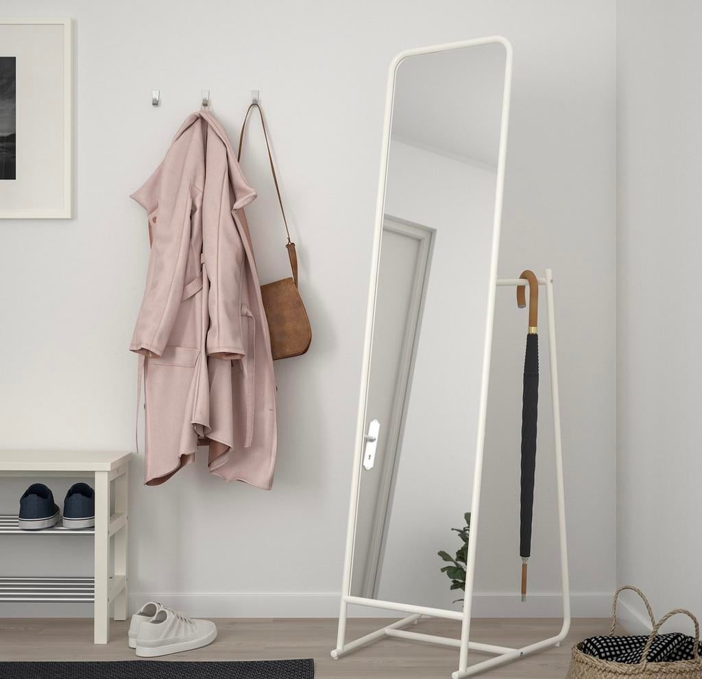 Groote Ikea Knapper staande spiegel + kledingrek 48x160 zgan, Ophalen, Minder dan 50 cm, Zo goed als nieuw, 150 tot 200 cm