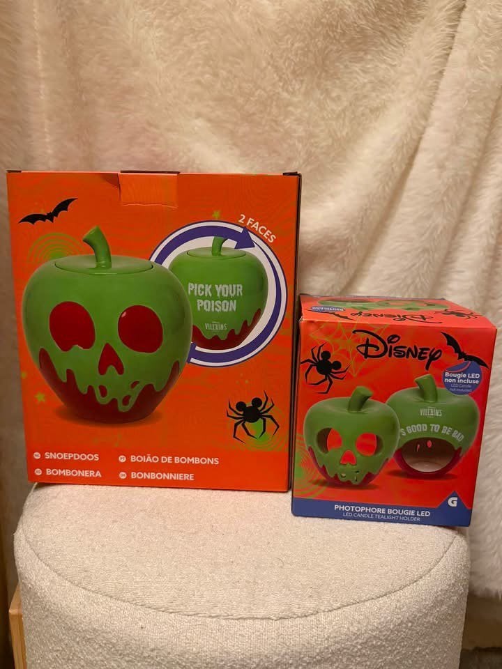 Disney Halloween set cookie/Candy jar en theelichthouder, Ophalen of Verzenden, Overige figuren, Zo goed als nieuw, Beeldje of Figuurtje