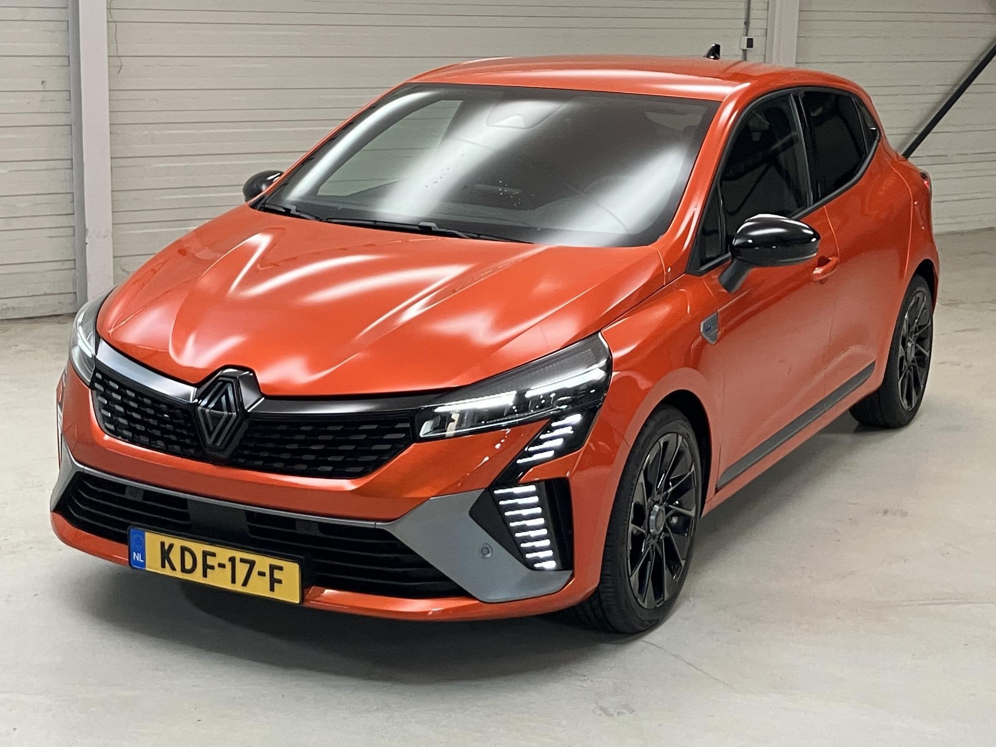 Renault Clio 1.0 TCe 90 GPF esprit Alpine Handgeschakeld / D, Voorwielaandrijving, Gebruikt, Euro 6, Overige kleuren