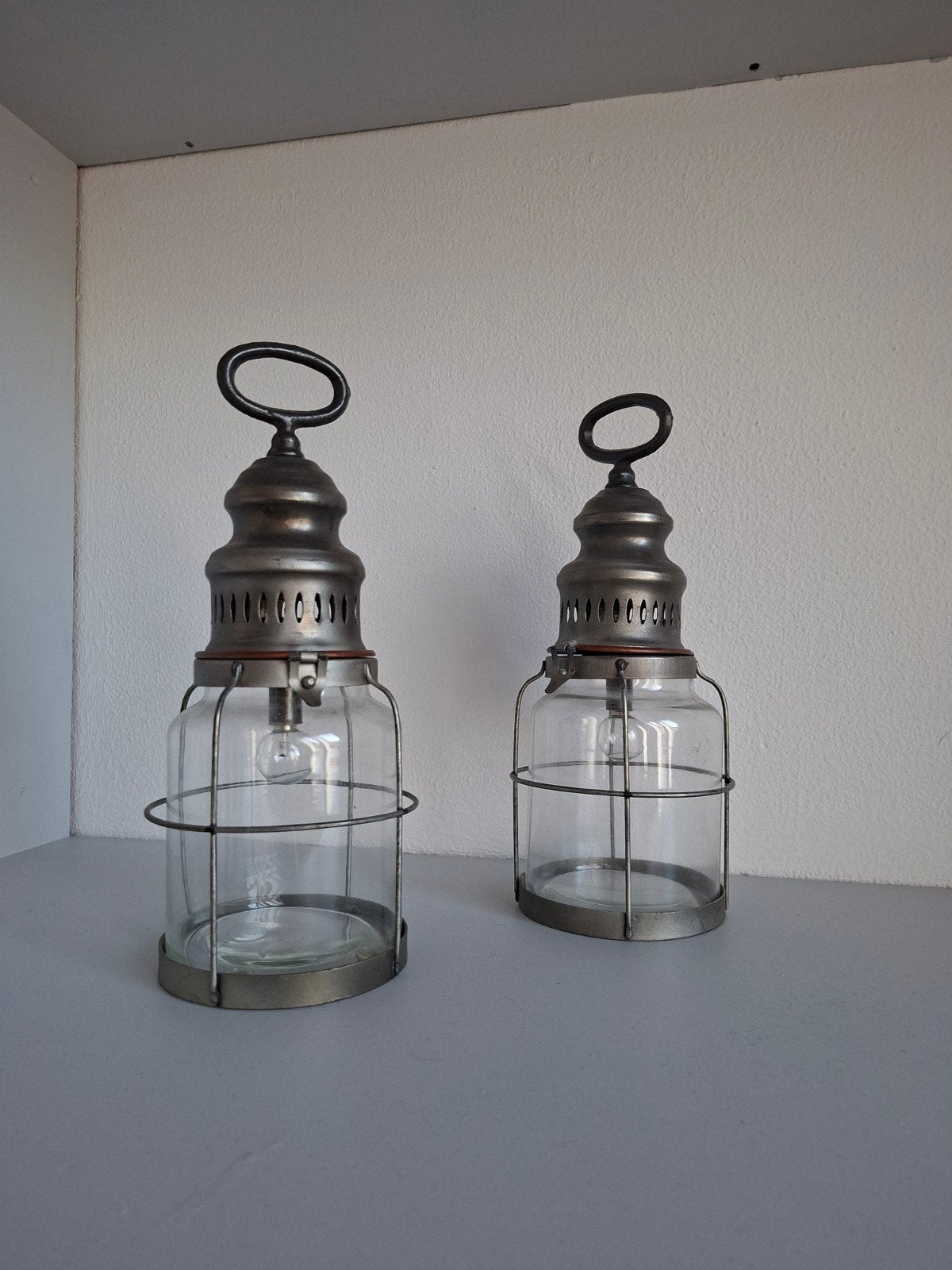 Lampjes lamp, Ophalen