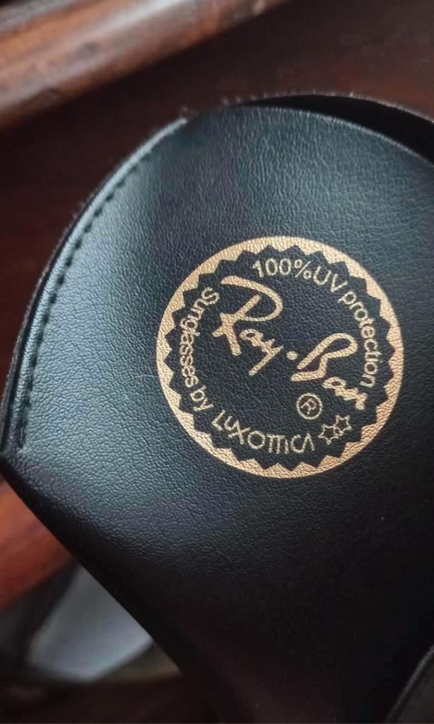 Origineel Ray Ban zonnebril Hoesje , brillenkoker, Ophalen of Verzenden, Zo goed als nieuw, Ray-Ban