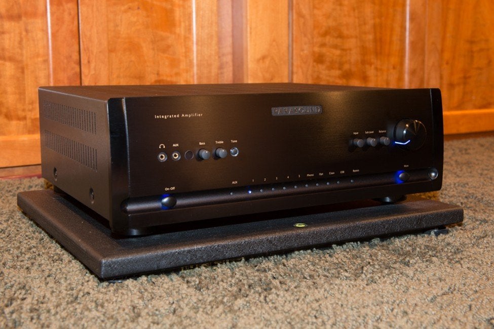 Parasound halo integrated stereo versterker, Ophalen of Verzenden, Gebruikt, 120 watt of meer, Overige merken