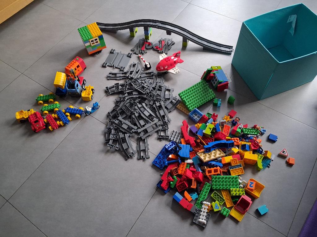 Duplo trein, Kinderen en Baby's, Speelgoed | Duplo en Lego, Ophalen, Gebruikt, Overige thema's, Inclusief minifiguren