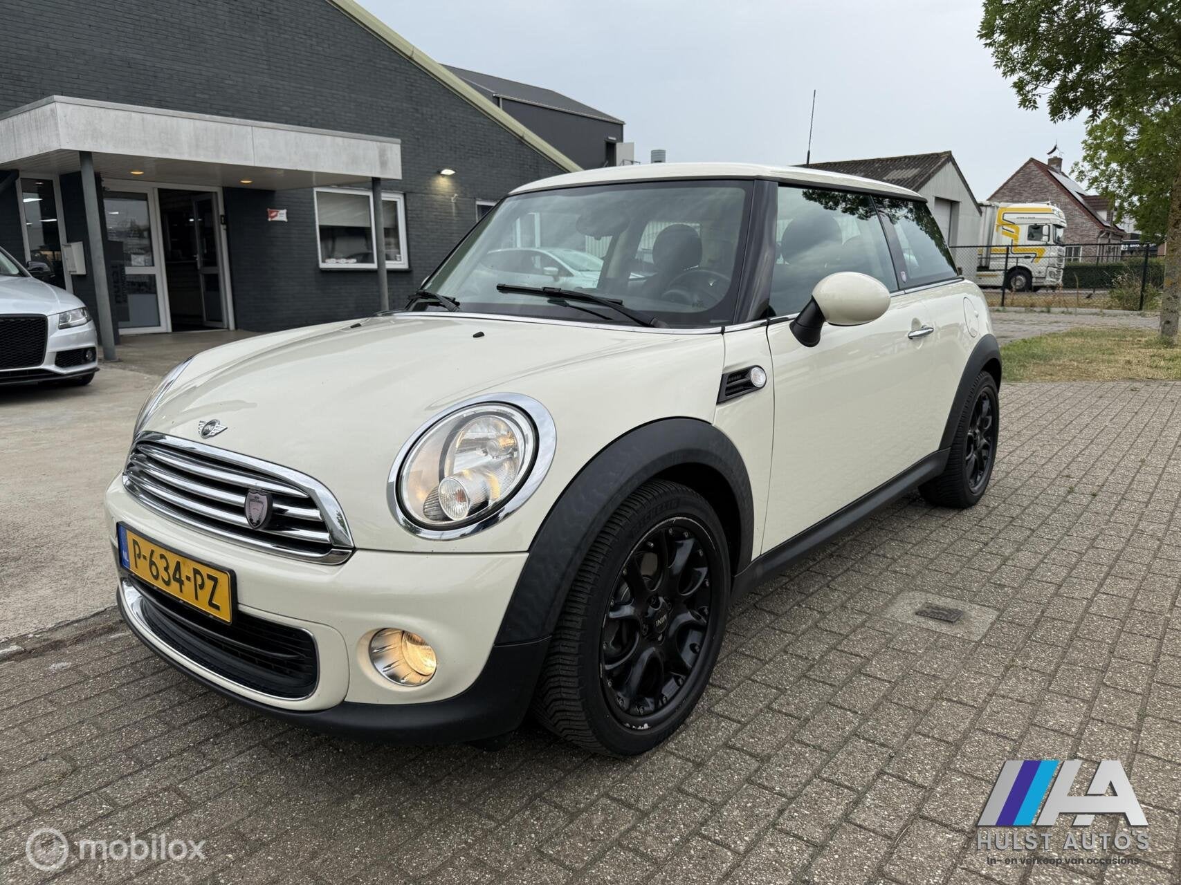 Mini One 1.6 Pepper 2013 APK 17 inch, Auto's, Voorwielaandrijving, Euro 5, Stof, Gebruikt