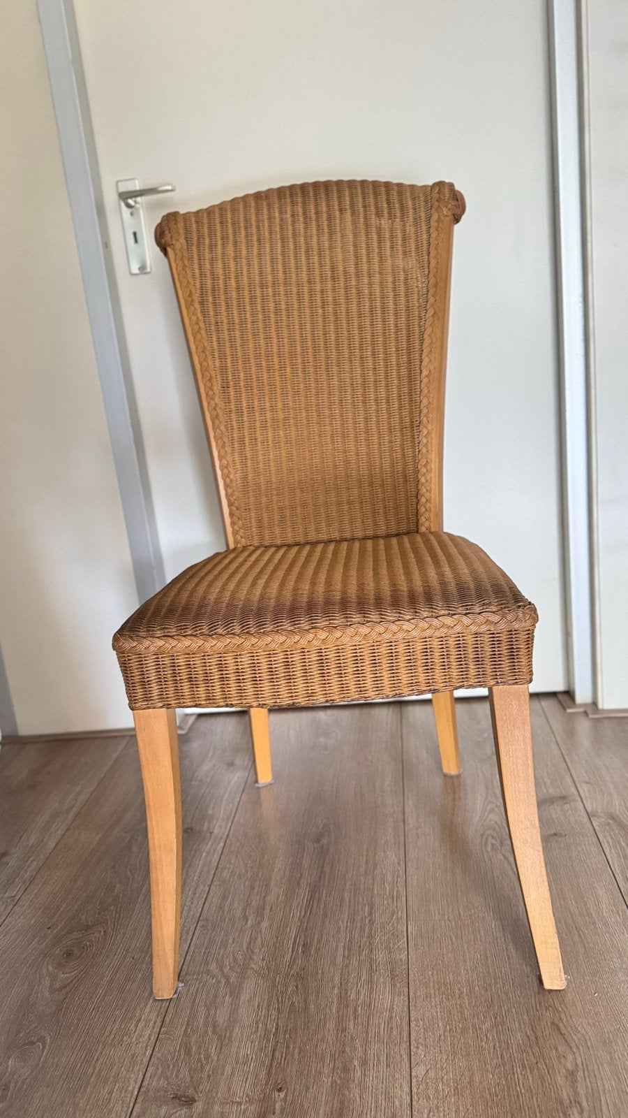 GRATIS AFHALEN 4 Rotan stoelen met houten poten, Ophalen, Gebruikt, Bruin, Vier