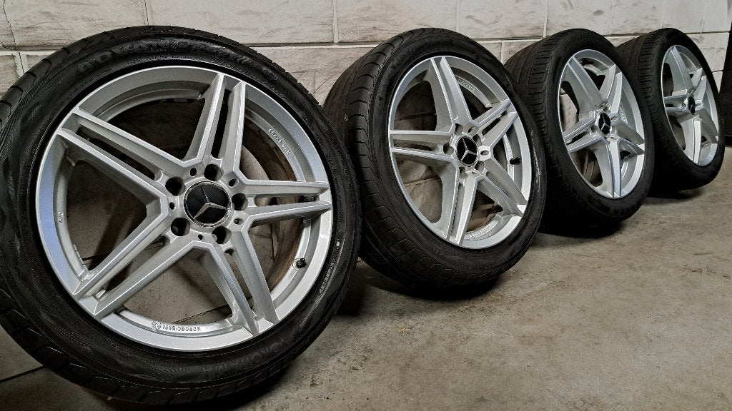 LM-velgen Mercedes C-Klasse W204 S204 B-Klasse CLA 225/45/17, Auto-onderdelen, Banden en Velgen, Gebruikt, Banden en Velgen, 17 inch