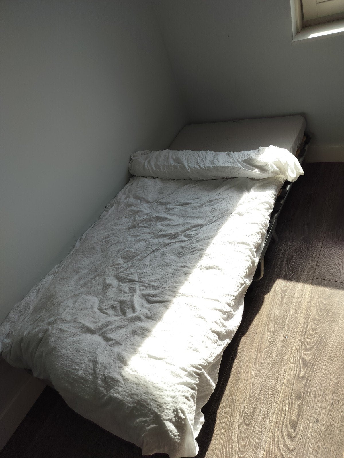 nieuw eenpersoons opklapbed, Ophalen, Eenpersoons, Zo goed als nieuw, 80 cm