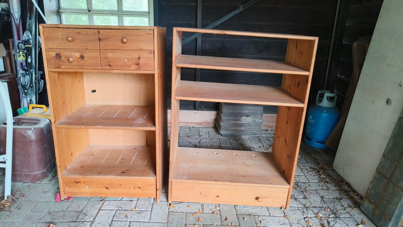 Gratis: Diverse kasten, tafels, stoelen, bureaustoel, Ophalen, Gebruikt