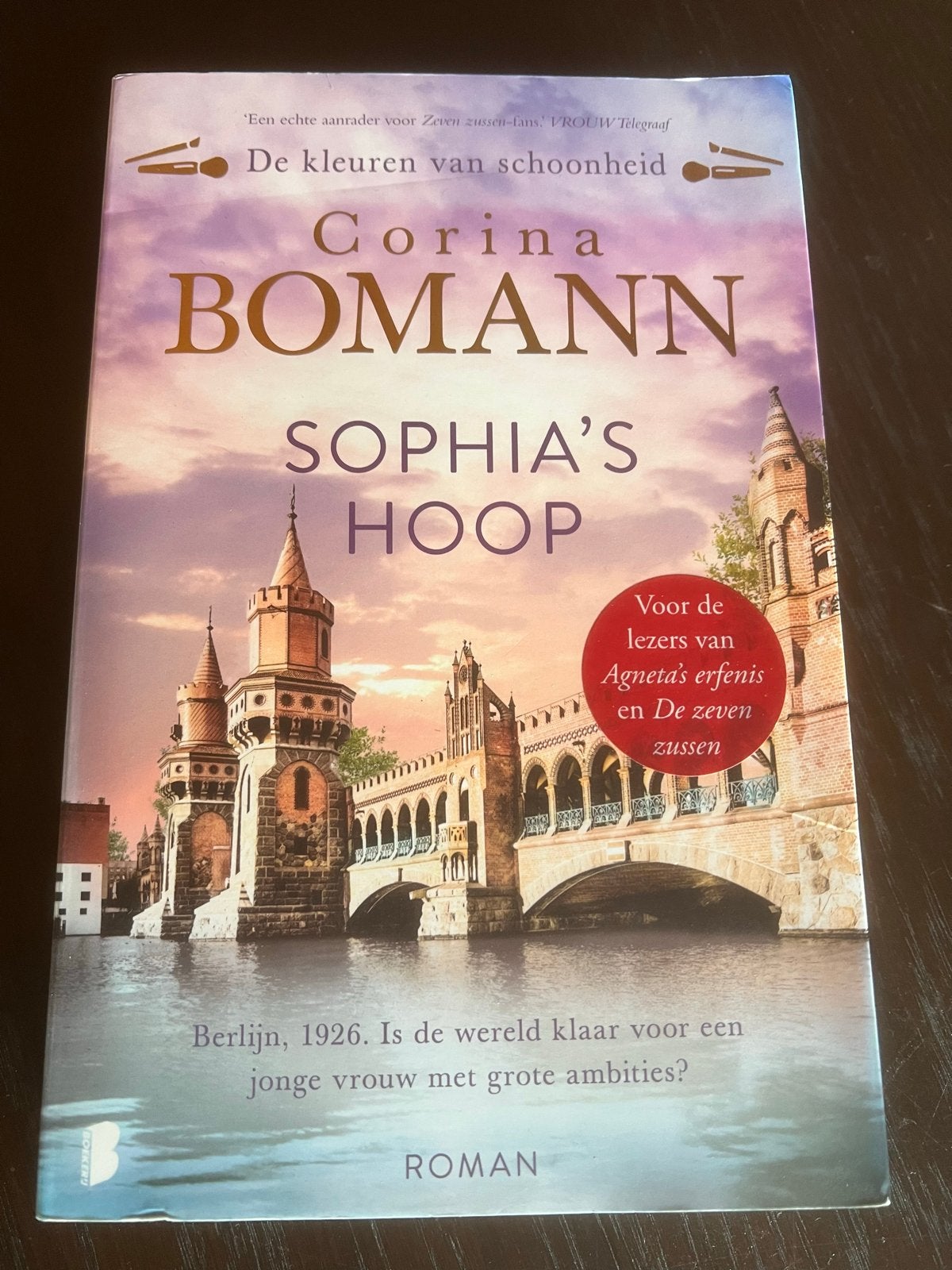 Sophia's Hoop - Corina Bomann (Roman), Ophalen of Verzenden, Zo goed als nieuw, Europa overig