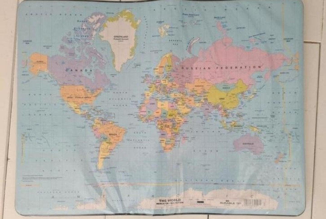 Placemat Wereldkaart voor op Bureau, Ophalen of Verzenden, Zo goed als nieuw
