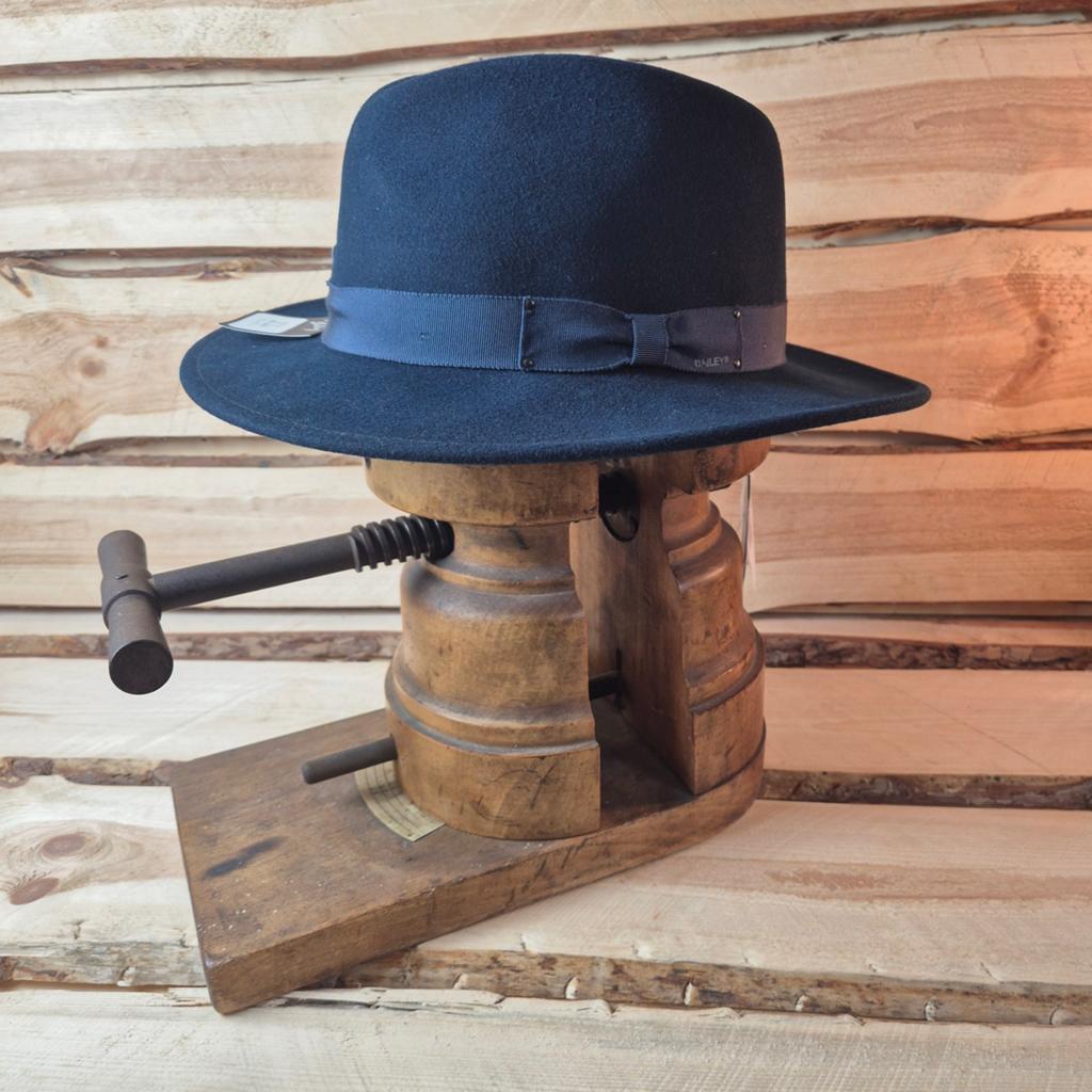 Bailey Fedora Curtis - 100% wool Litefelt - Navy - size XL, Kleding | Heren, 60 cm (XL, 7½ inch) of meer, Hoed, Nieuw, Ophalen of Verzenden