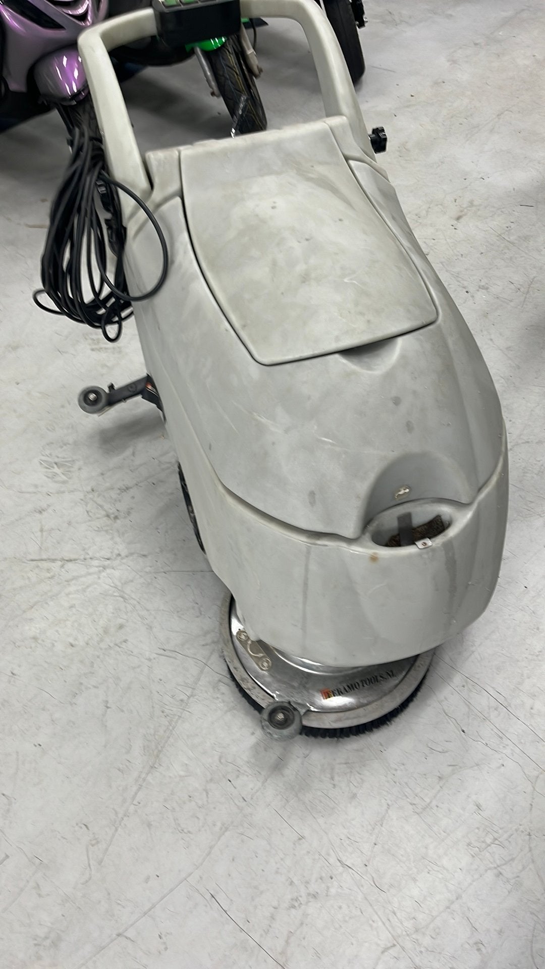 Feramo BM2001 professionele schrobzuigmachine 17 inch 230V, Overige typen, Ophalen of Verzenden, Nederland, Fermanotools.nl