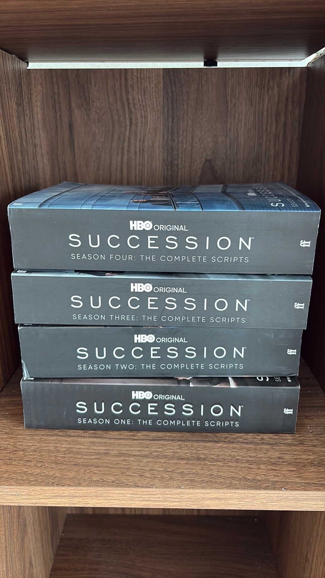 Succession: the complete scripts, Ophalen of Verzenden, Zo goed als nieuw, Overige onderwerpen