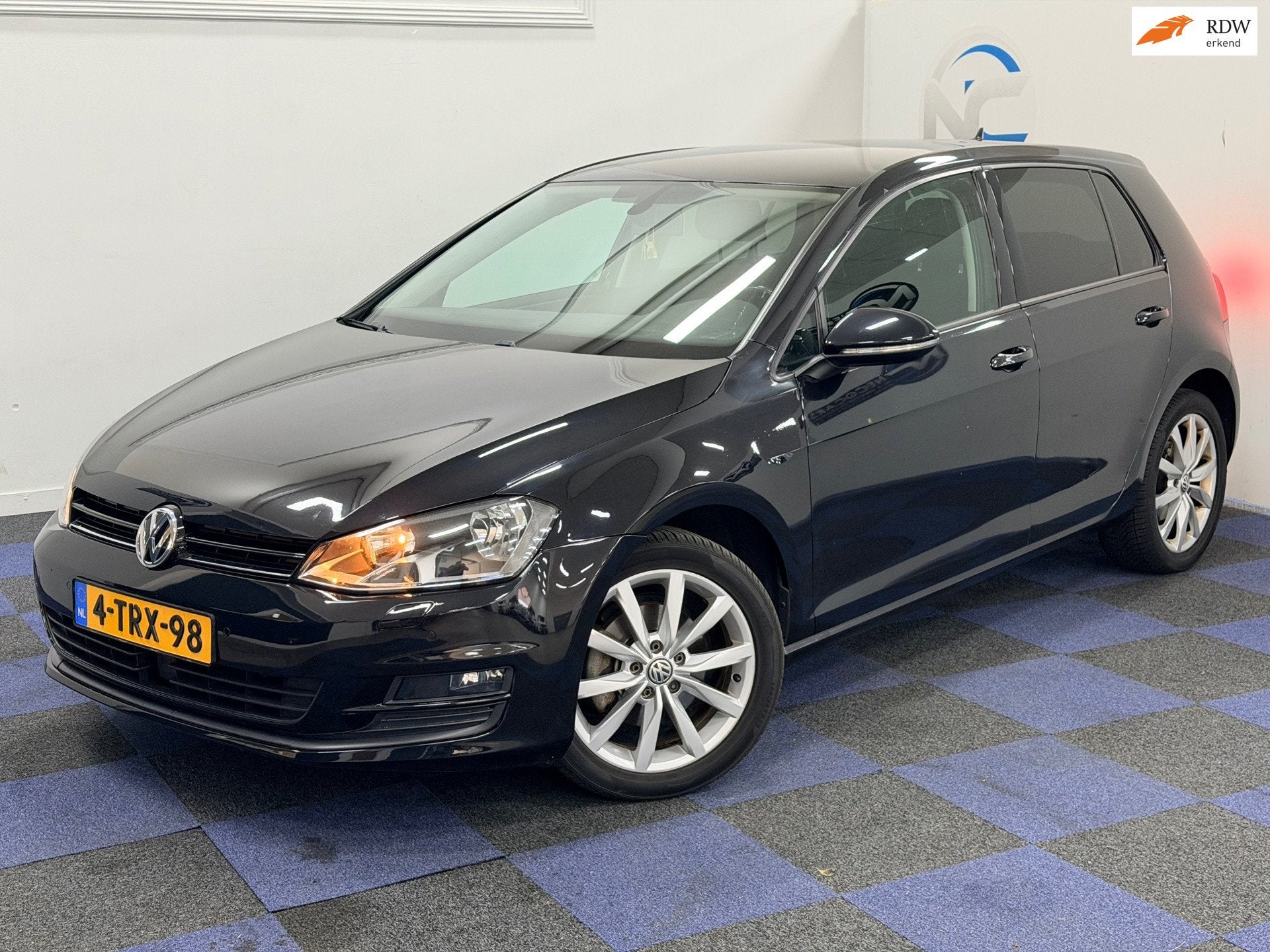 Volkswagen Golf 1.2 TSI Highline / STOELVERWARMING / CRUISE-, Auto's, Gebruikt, 4 cilinders, Bedrijf, Golf
