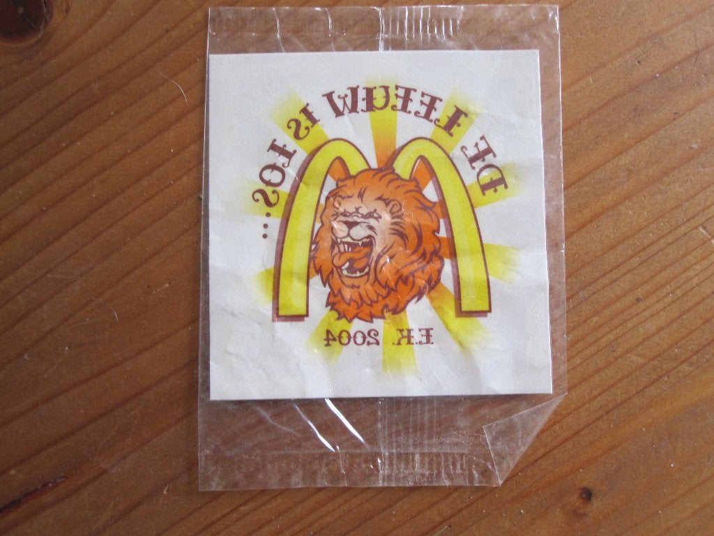 Voetbal sticker - McDonald's - 2004, Verzamelen, Ophalen of Verzenden, Nieuw, Sport