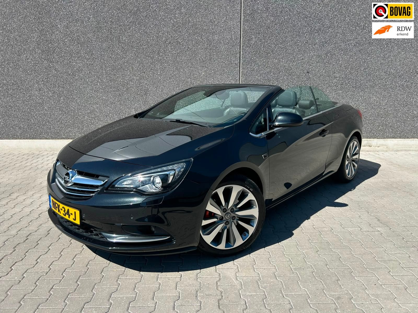 Opel CASCADA 1.6 Turbo Innovation | AUTOMAAT | CARPLAY | A.C, Gebruikt, 4 cilinders, Cabriolet, 4 stoelen
