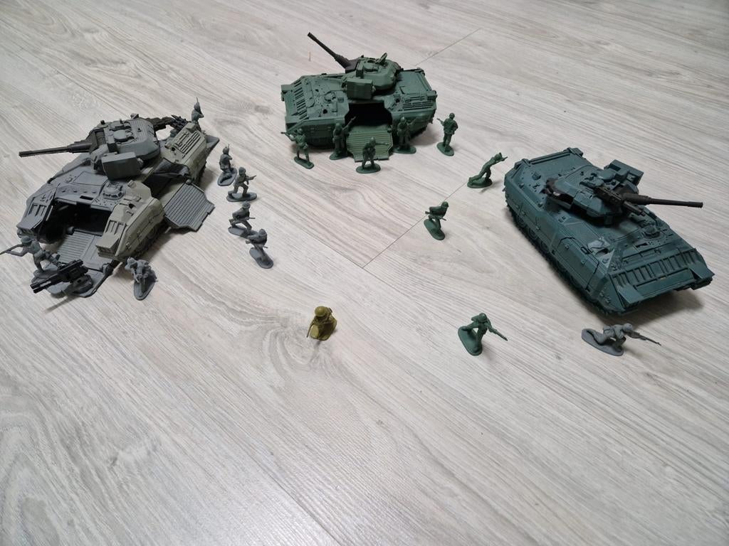 Tank & soldaten, Kinderen en Baby's, Ophalen, Zo goed als nieuw
