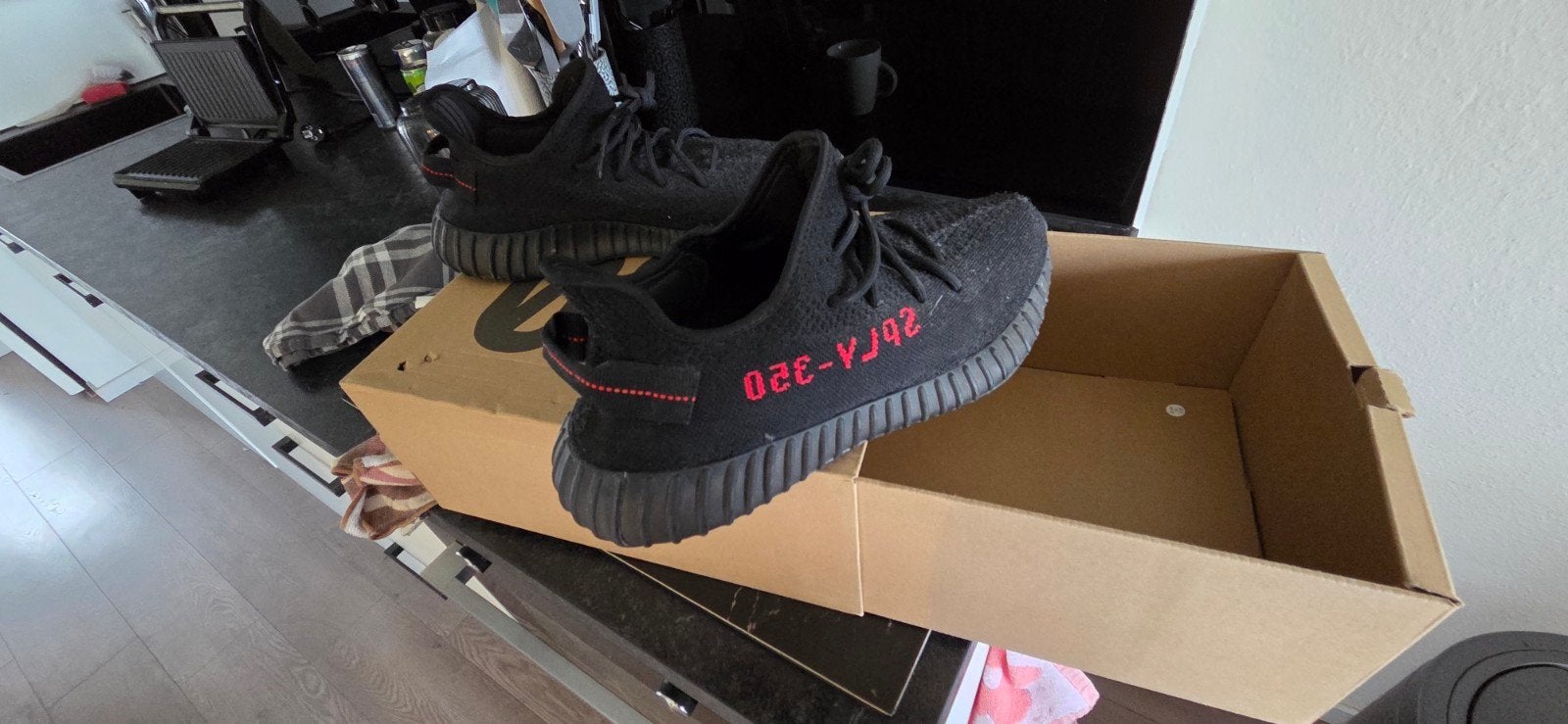 Adidas Yeezy Boost 350 V2 - Zo goed als nieuw, Ophalen of Verzenden