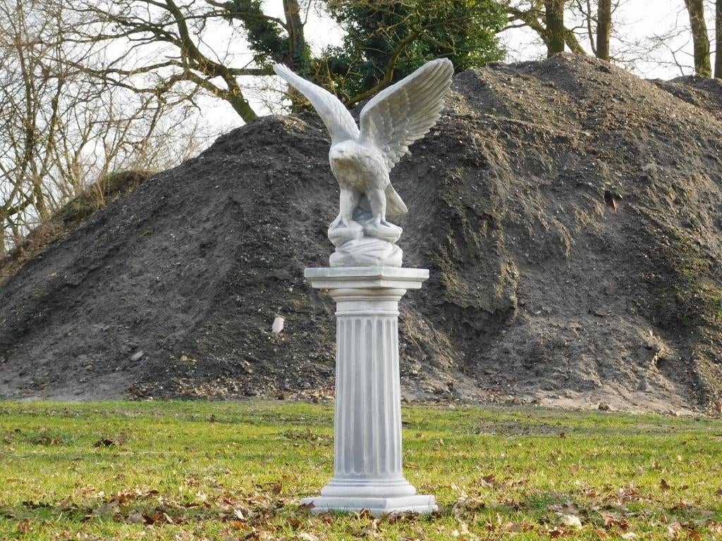 Adelaar op Sokkel - 130 cm - Steen, Dierenbeeld, Steen, ., Ophalen of Verzenden