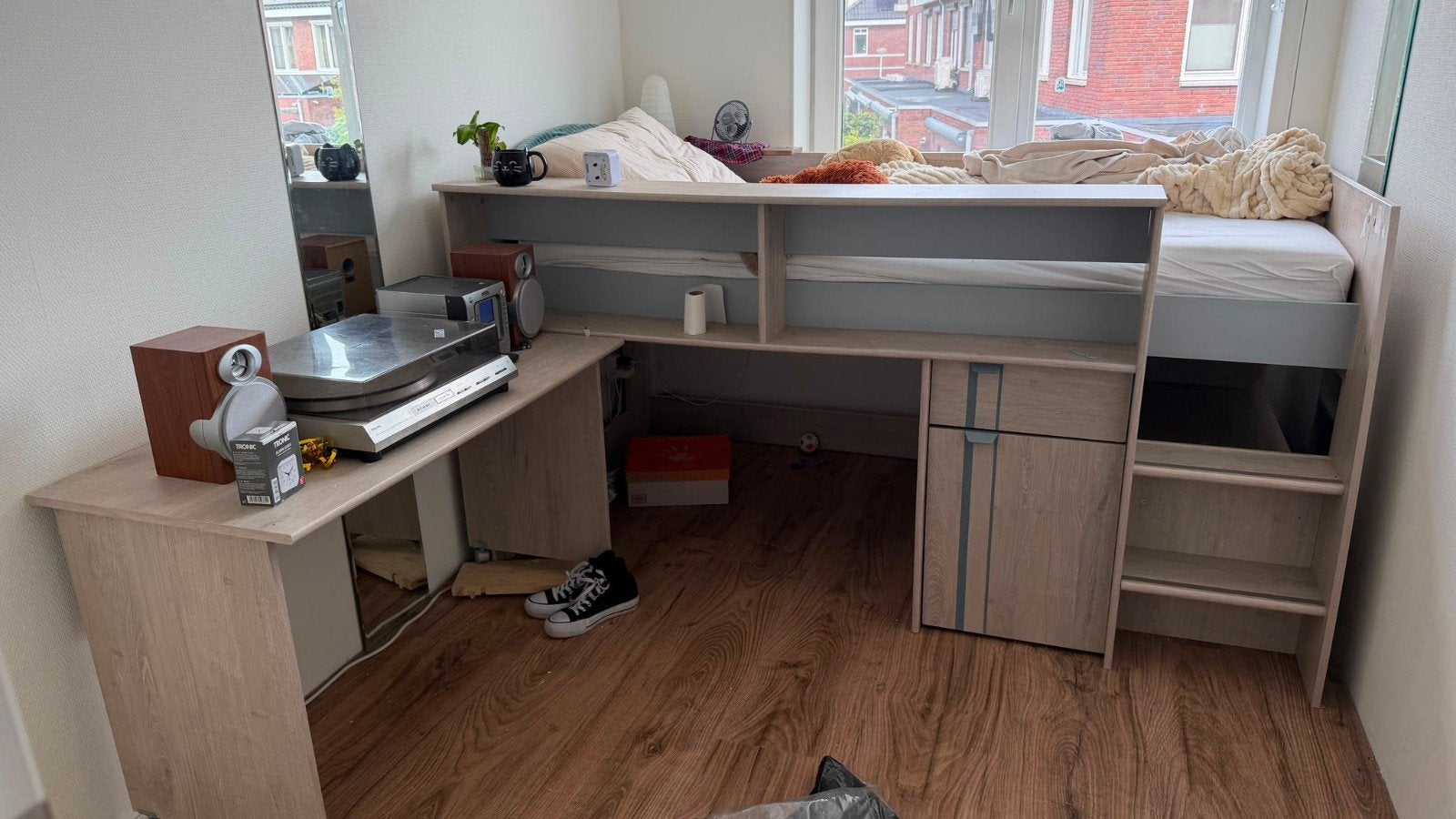Halfhoogslaper met bureau en opbergruimte - Licht hout, Huis en Inrichting, Ophalen, Gebruikt, 90 cm, 200 cm
