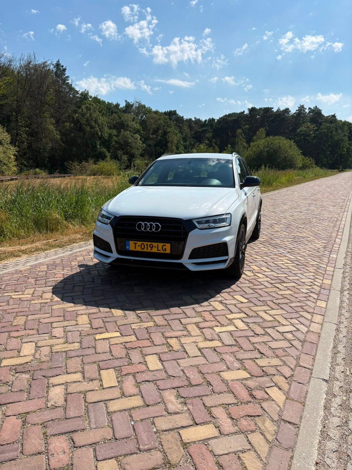 Audi Q3 1.4 Tfsi CoD 150PK S Tronic 2017 Wit, Auto's, 1380 kg, 1800 kg, Zwart, 4 cilinders