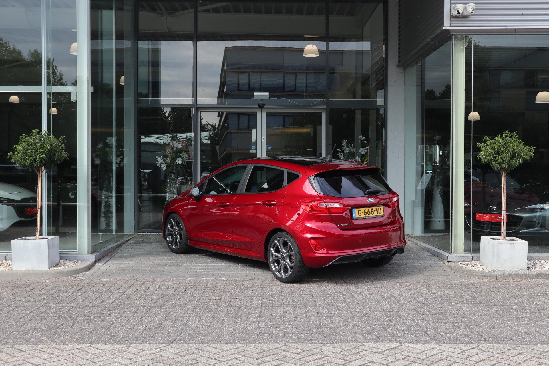 Ford Fiesta 1.0 EcoBoost ST-Line Clima / Pano / Stoel-Stuur, Voorwielaandrijving, Stof, Gebruikt, 1064 kg