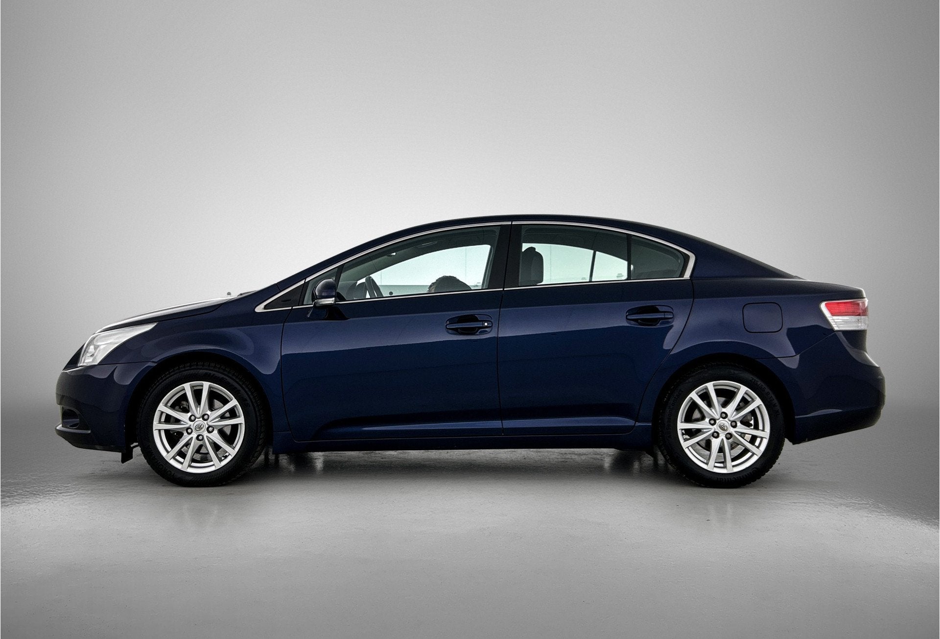 Toyota Avensis 2.0 VVT-i Dynamic Business | Navigatie | JV /, Auto's, Voorwielaandrijving, Stof, Zwart, 4 cilinders
