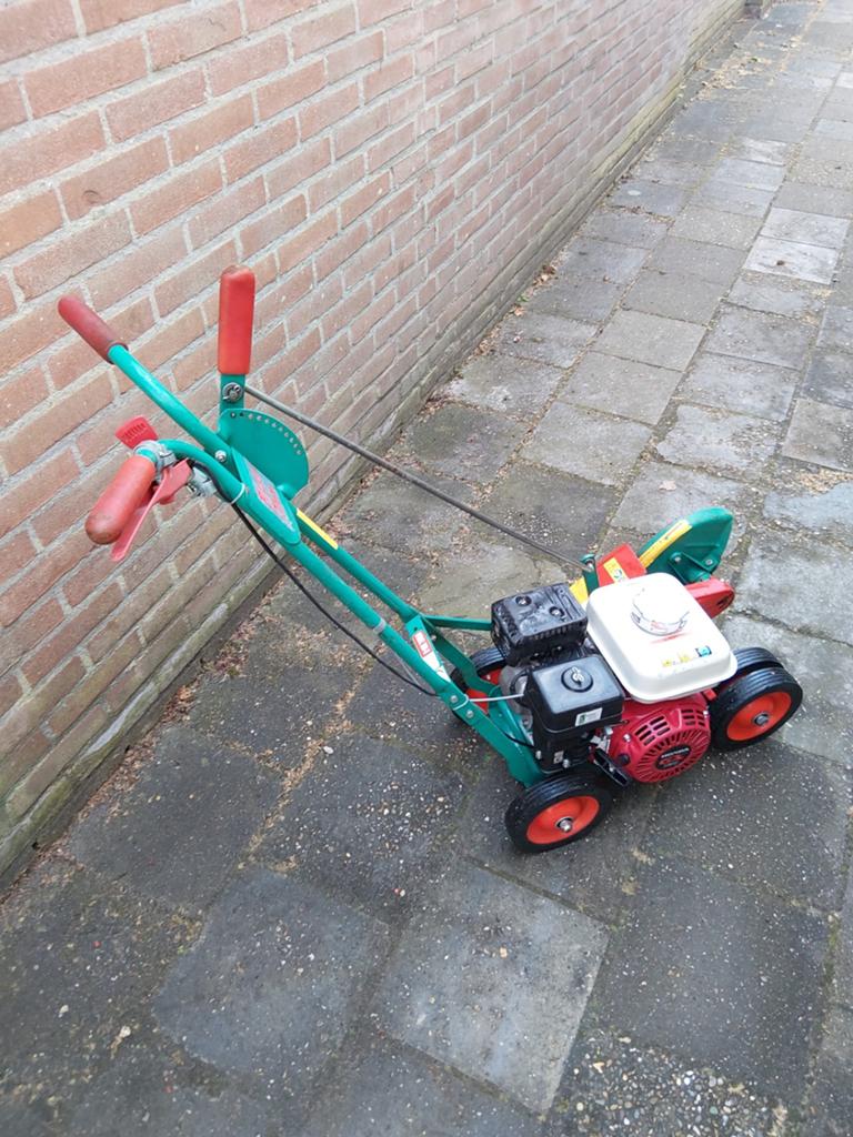 Powertrim  h300, Tuin en Terras, Hand-tuingereedschap, Ophalen, Gebruikt, Overige soorten, Powertrim
