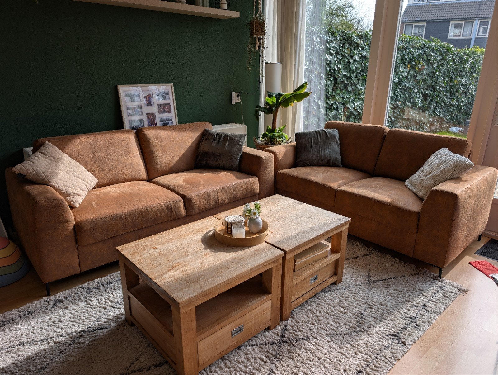 Twee mooie cognac banken, Huis en Inrichting, Ophalen, Zo goed als nieuw