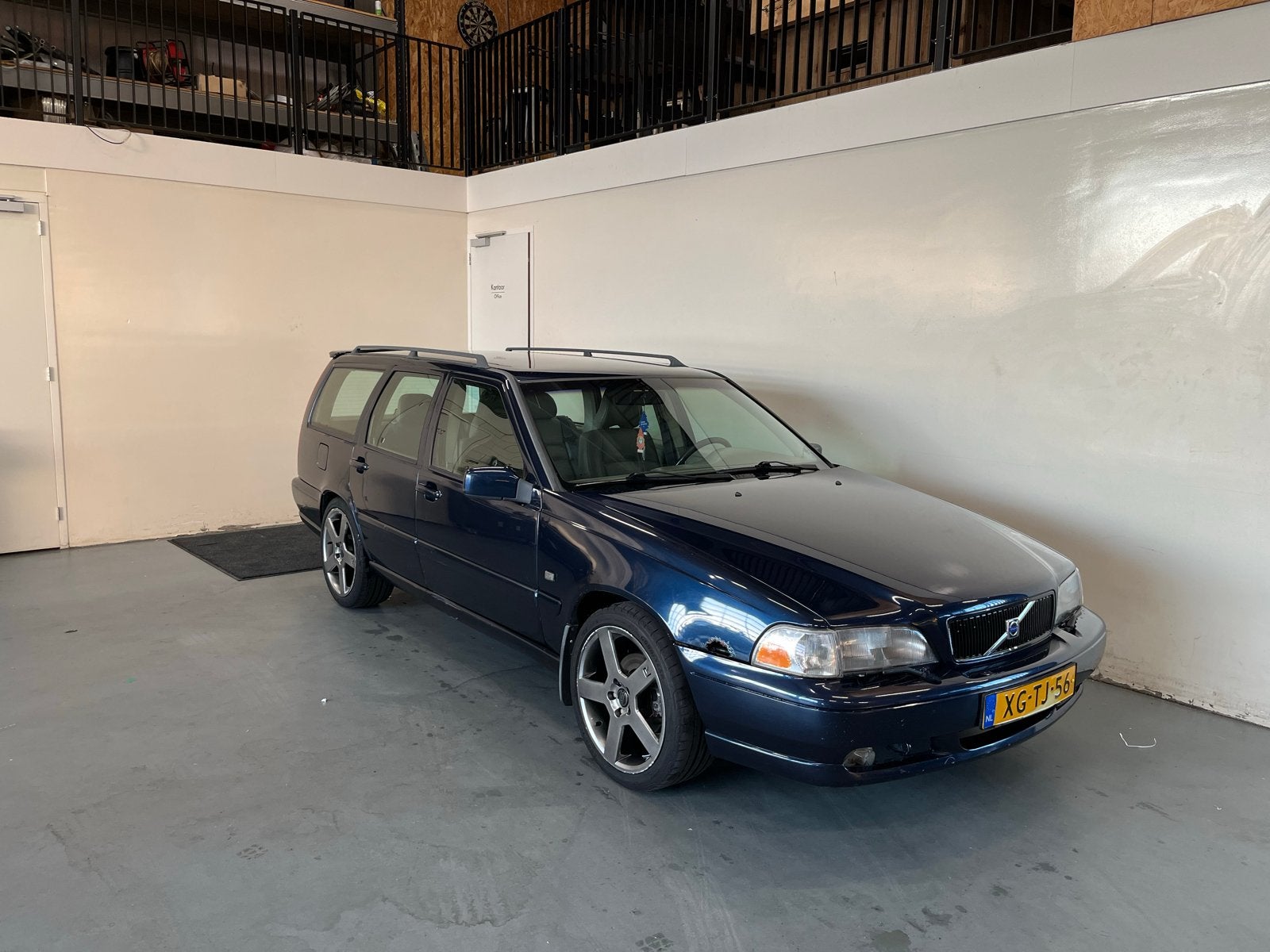Volvo V70 2.5 AUT 1998 Blauw