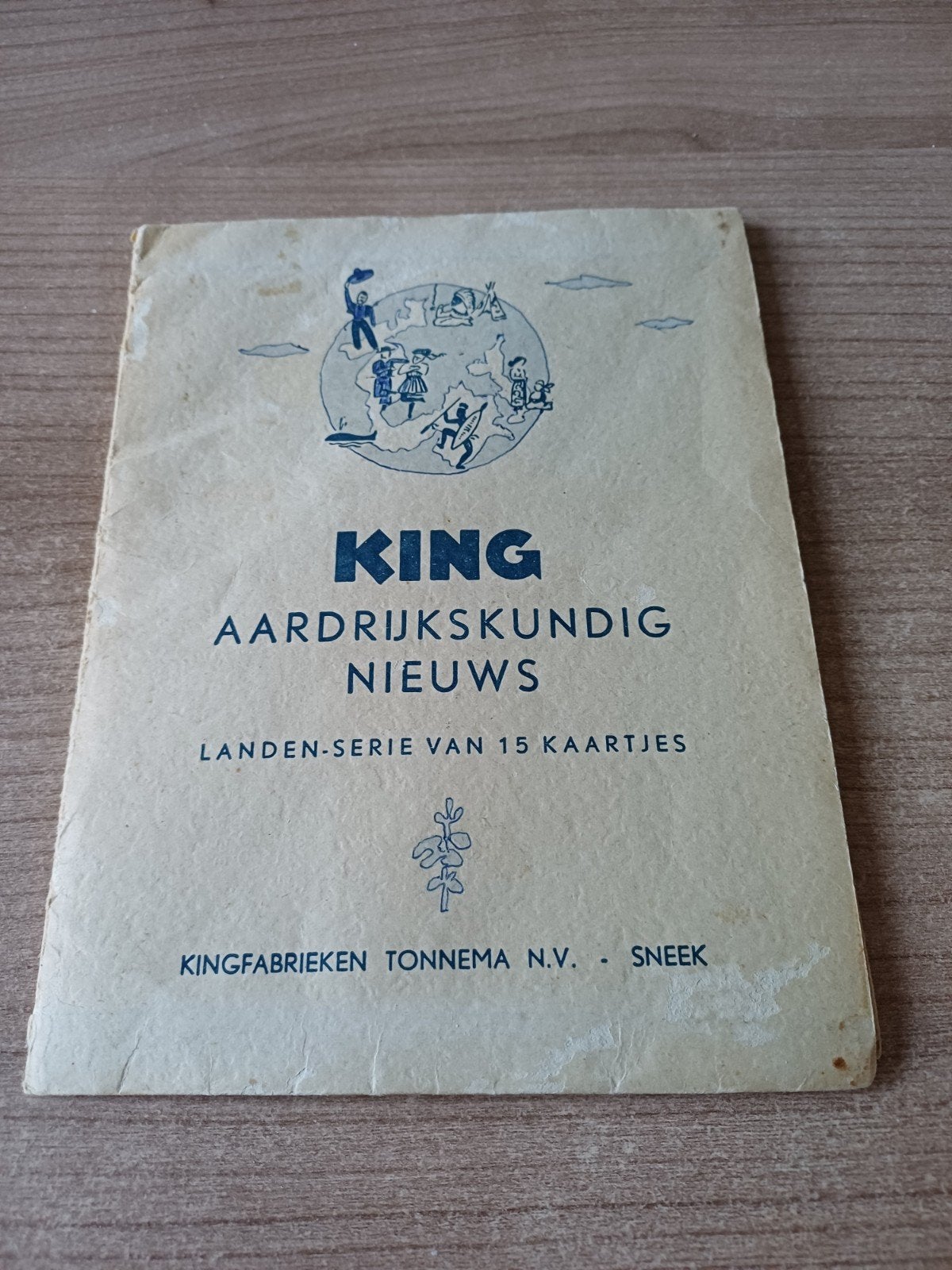 King Aardrijkskundig Nieuws Landen-serie 15 Kaartjes, Boeken, Atlassen en Landkaarten, Gelezen, Kingfabrieken Tonnema N.V., Ophalen of Verzenden