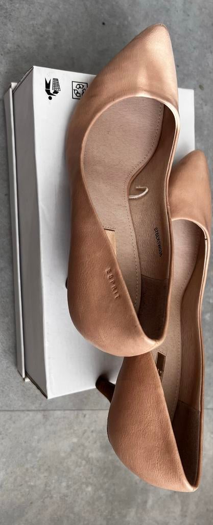 Esprit pumps, beige, maat 39, Ophalen of Verzenden, Zo goed als nieuw, Beige, Pumps