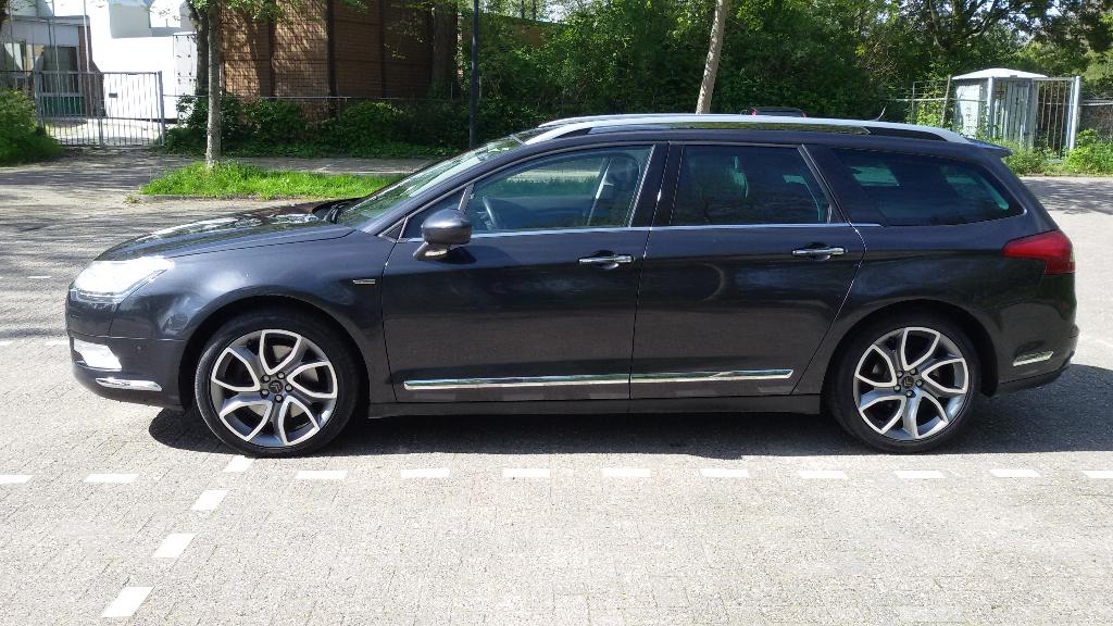 Citroën C5 2.2 HDI 150KW Touring AUT 2014 Grijs, Auto's, Zwart, Zwart, Stationwagon, Diesel