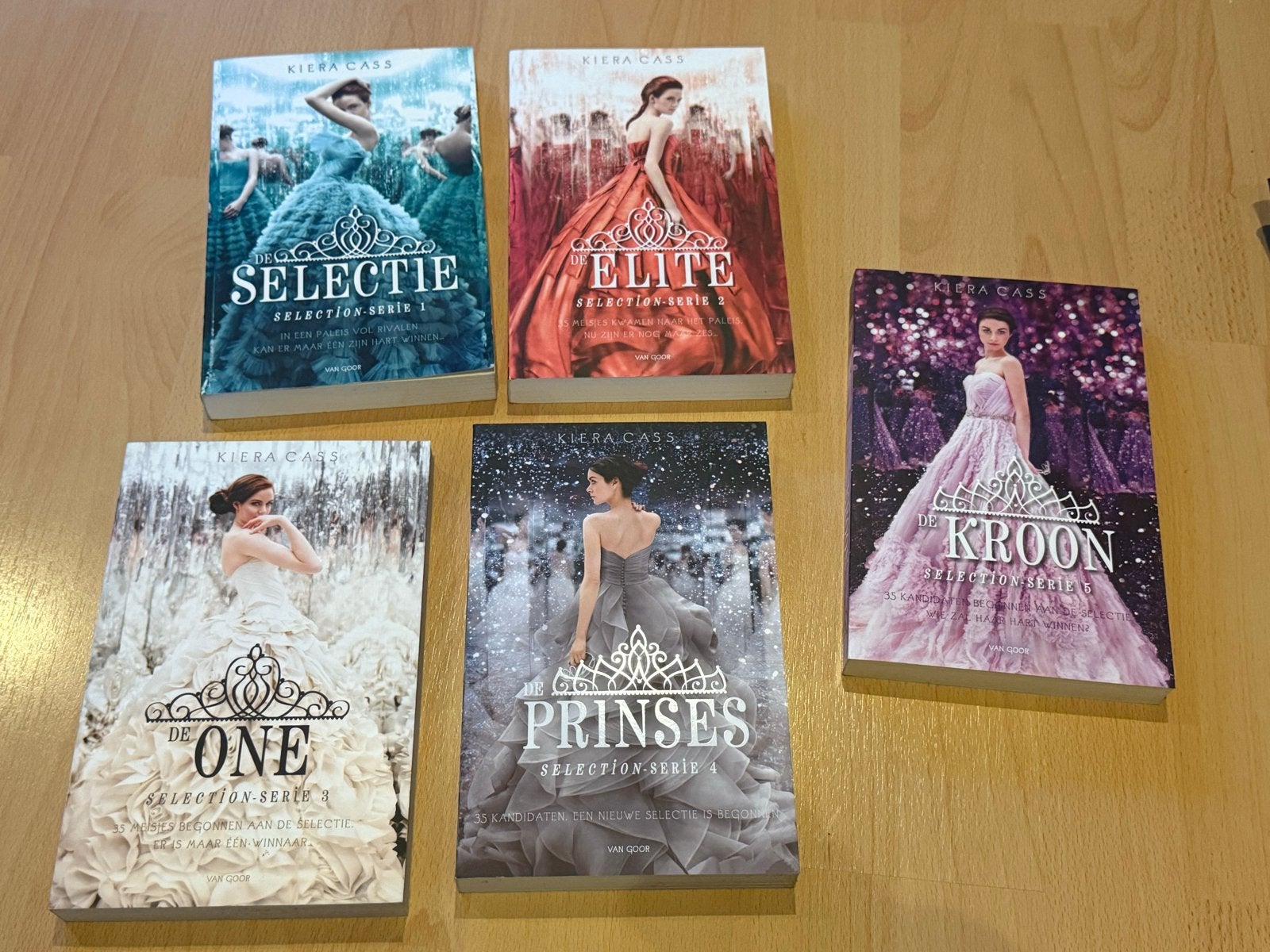 De Selectie-serie (5 boeken) - Kiera Cass, Boeken, Ophalen of Verzenden, Zo goed als nieuw, Nederland