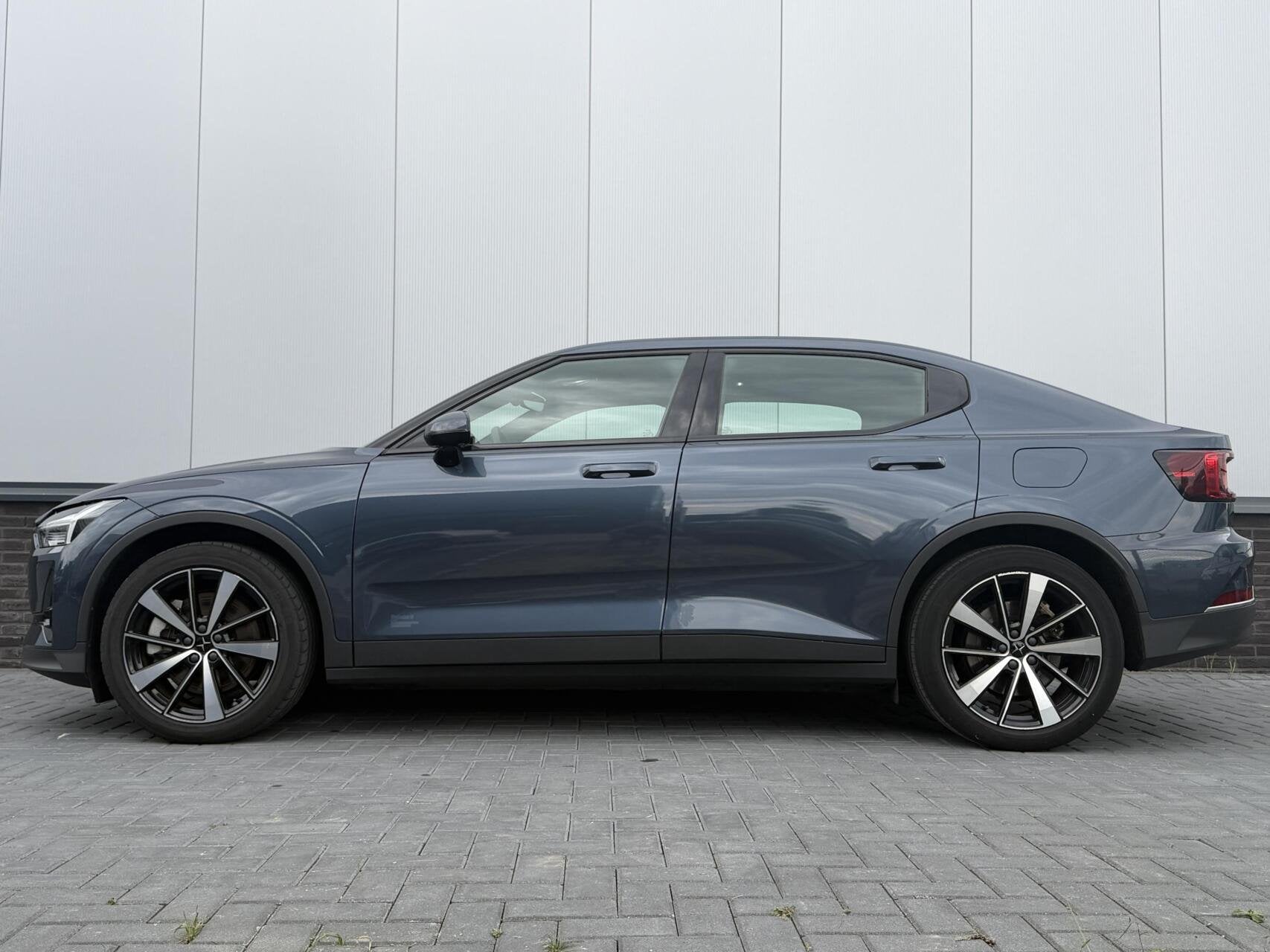 Polestar 2 Long Range Single Motor 78 kWh, Polestar 2, Gebruikt, Blauw, 1969 kg