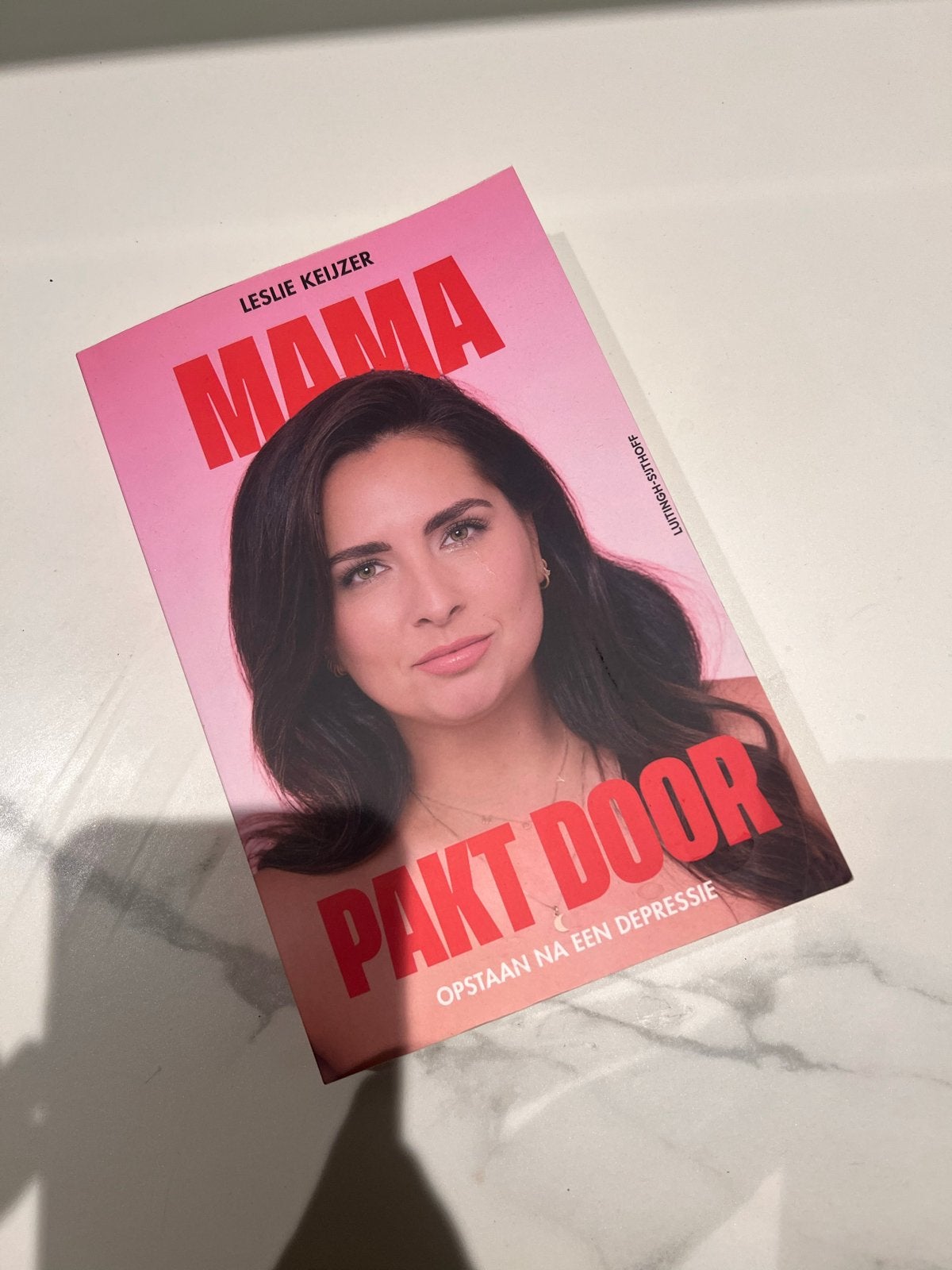 Mama Pakt Door - Leslie Keijzer (Zo goed als nieuw), Boeken, Verzenden, Zo goed als nieuw, Nederland