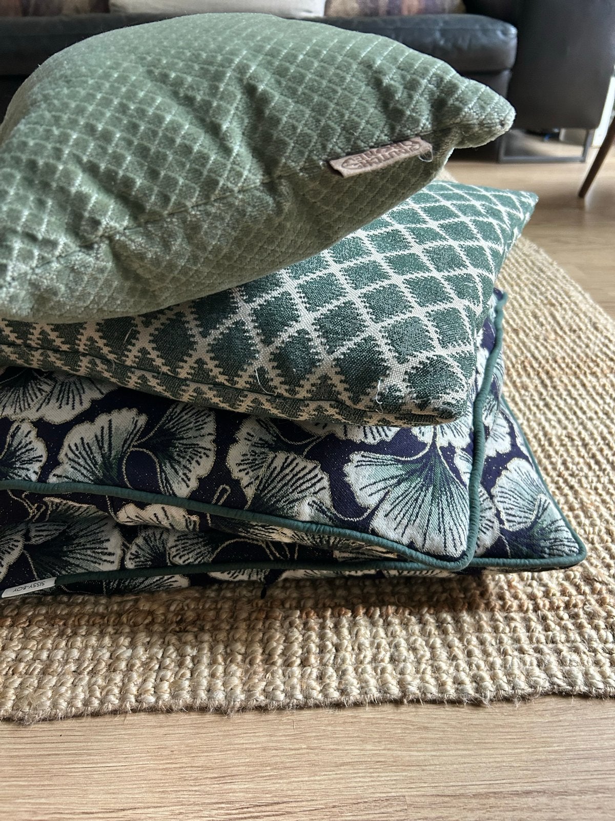 Set van 3 groene kussens: Sissy Boy, Dutch Bone, KAAT, Huis en Inrichting, Ophalen of Verzenden, Gebruikt, Groen, Textiel